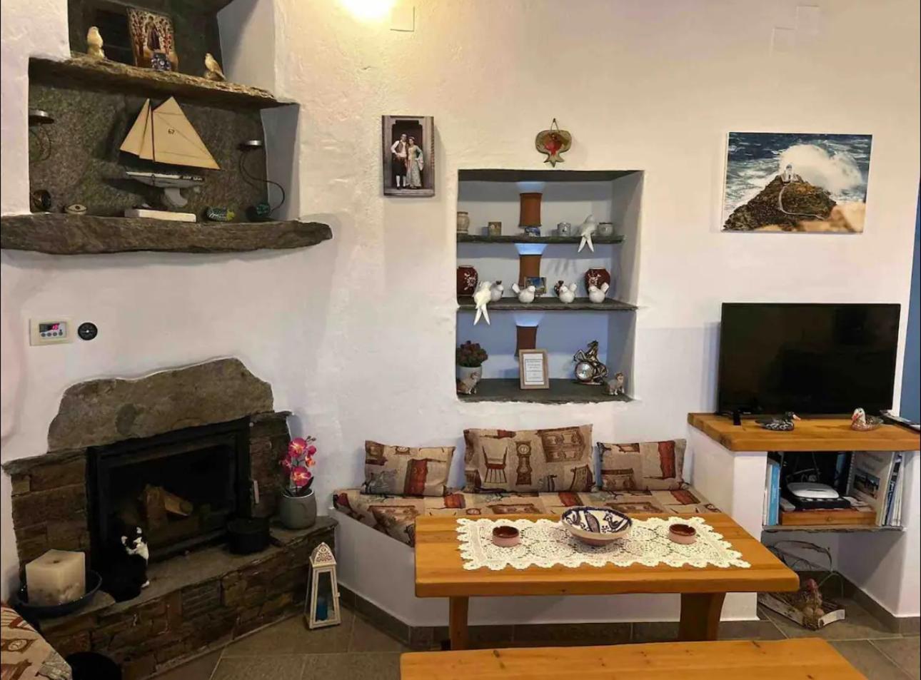 Diavrouxas House In Sifnos Apartment Cherronisos  ภายนอก รูปภาพ